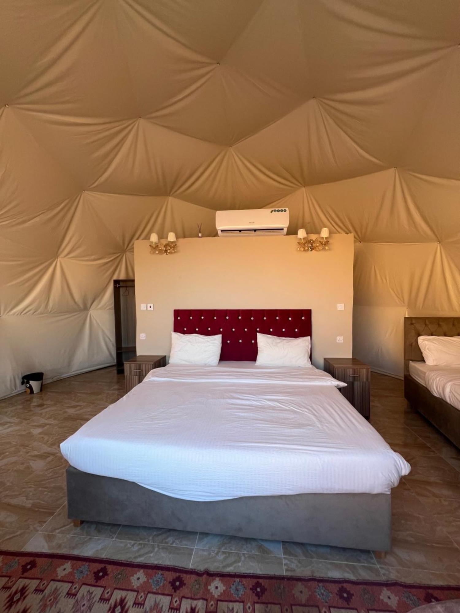 Scarlet Luxury Camp Wadi Rum Bagian luar foto