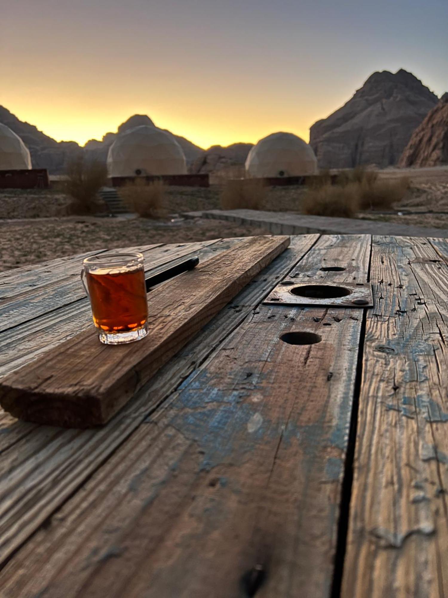Scarlet Luxury Camp Wadi Rum Bagian luar foto
