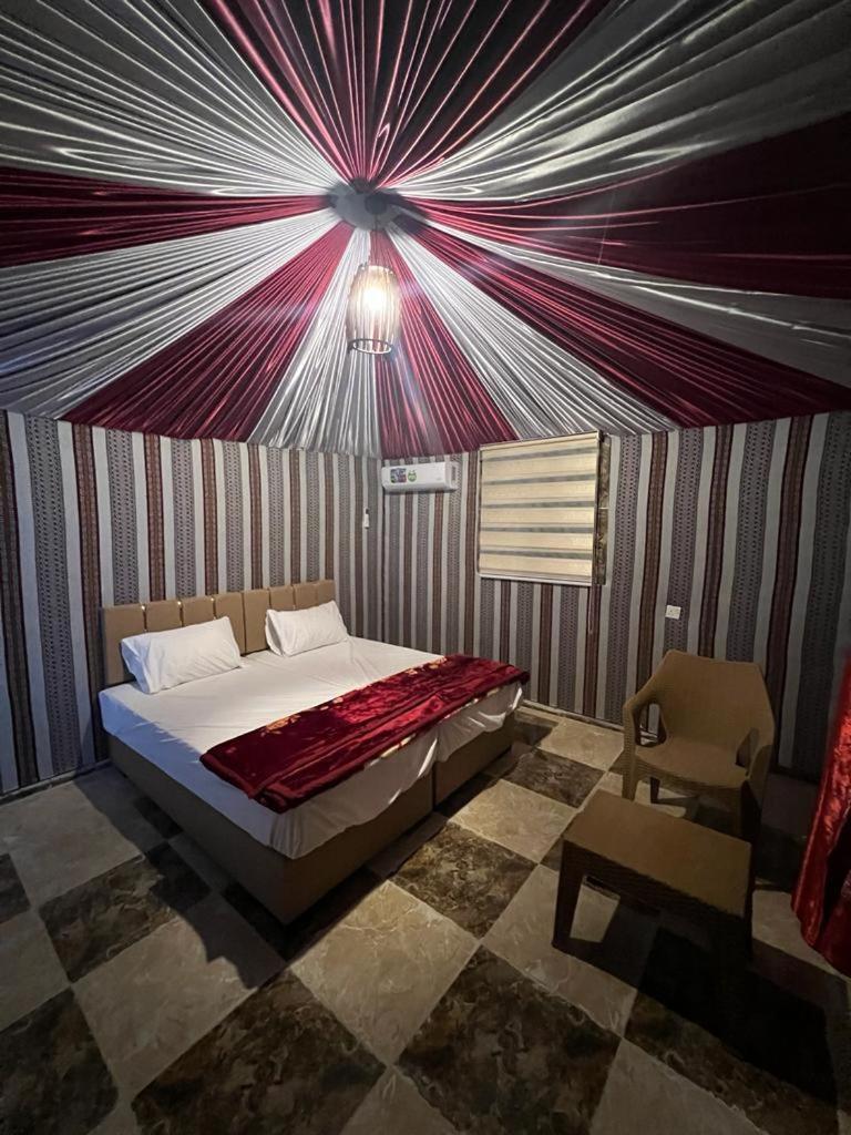 Scarlet Luxury Camp Wadi Rum Bagian luar foto