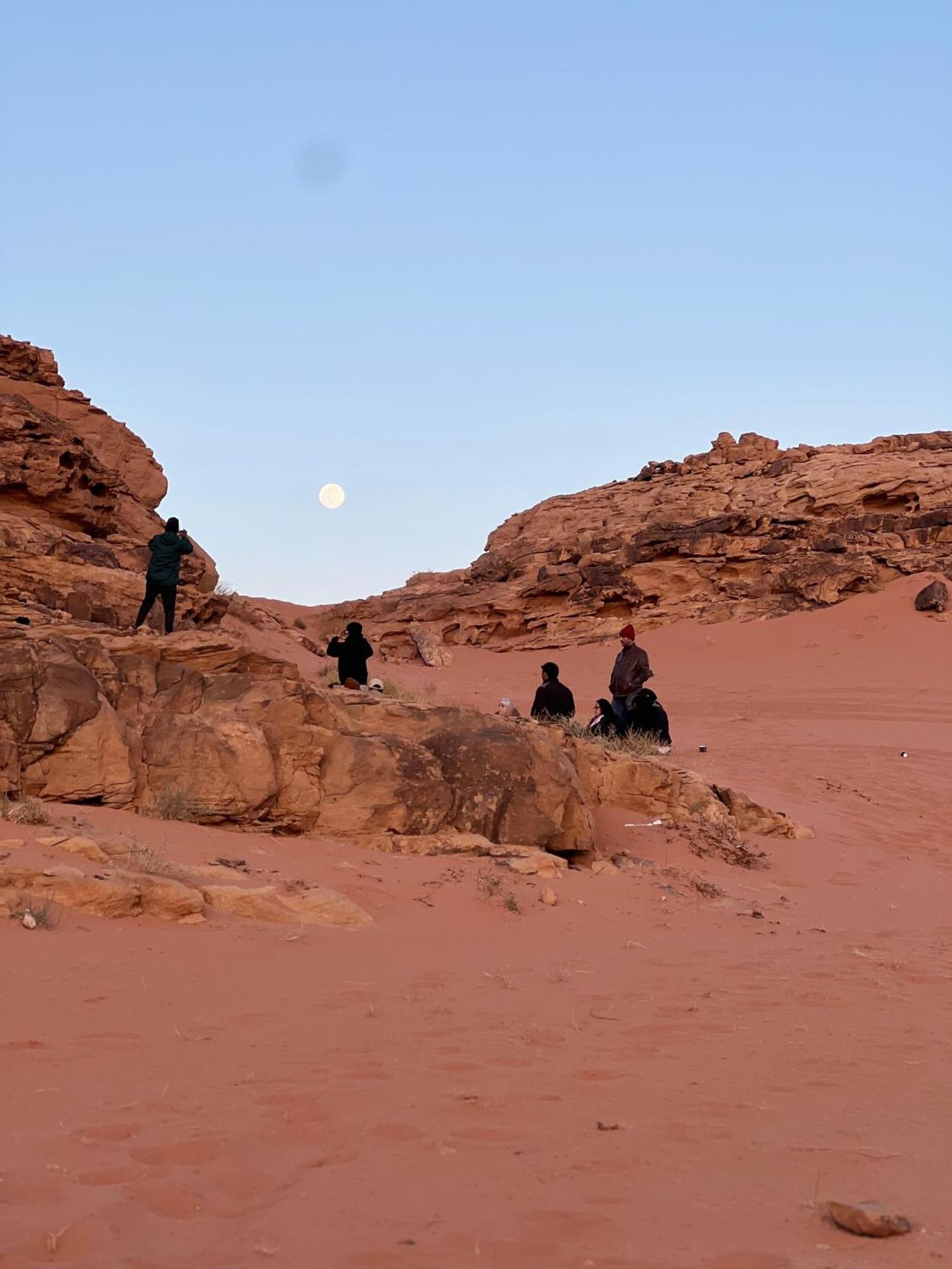 Scarlet Luxury Camp Wadi Rum Bagian luar foto