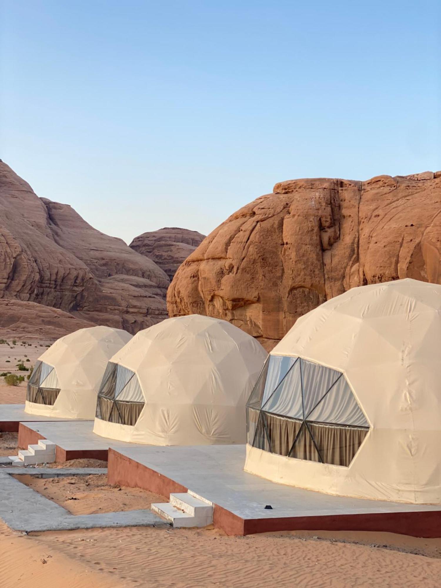 Scarlet Luxury Camp Wadi Rum Bagian luar foto